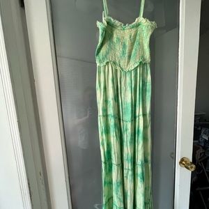 Green maxi dress